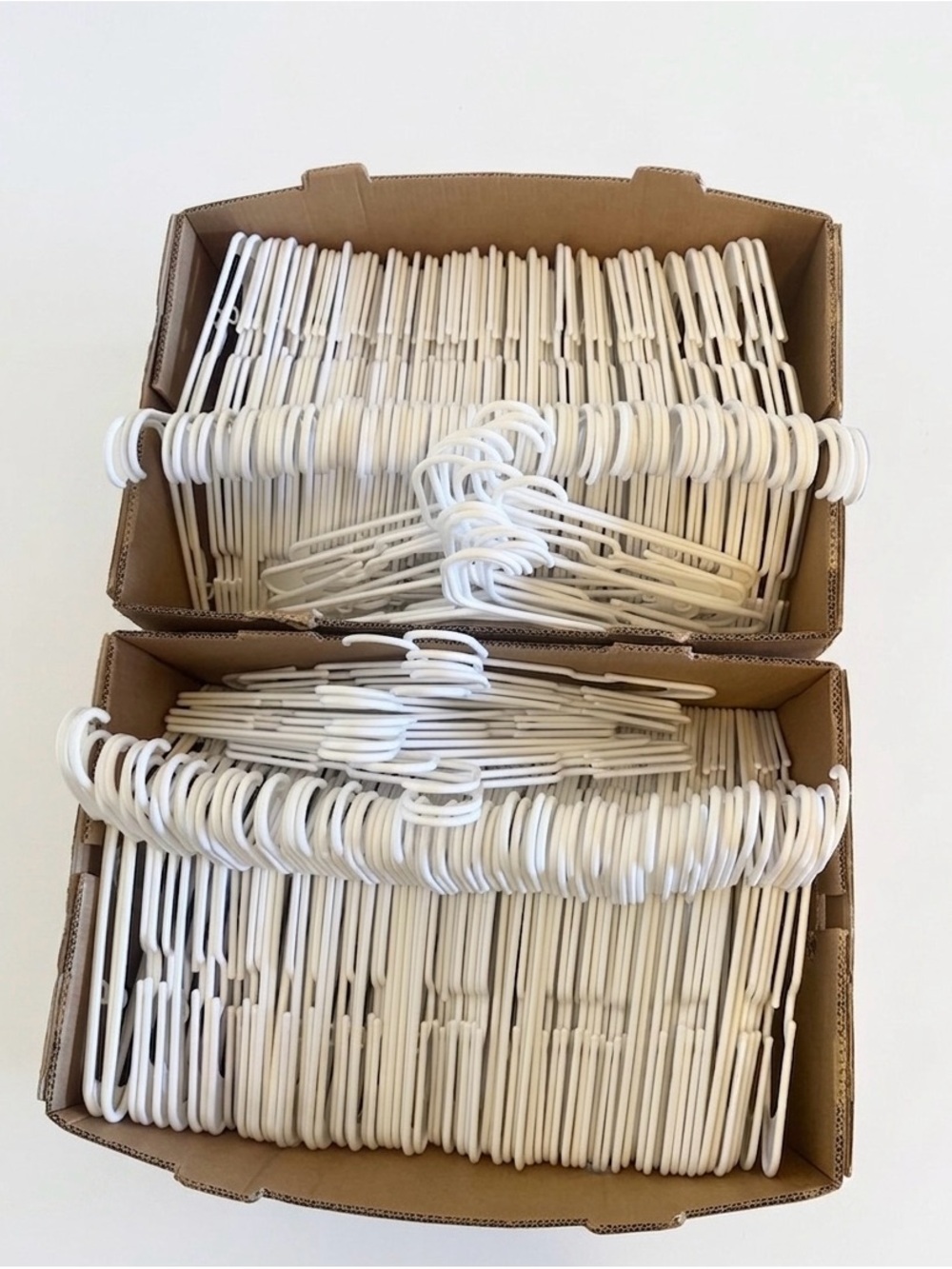 Bulk Pack of 200 White Plastic Clothes Hangers